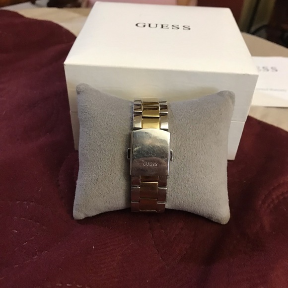 ❌SOLD❌Guess Watch - Picture 8 of 8